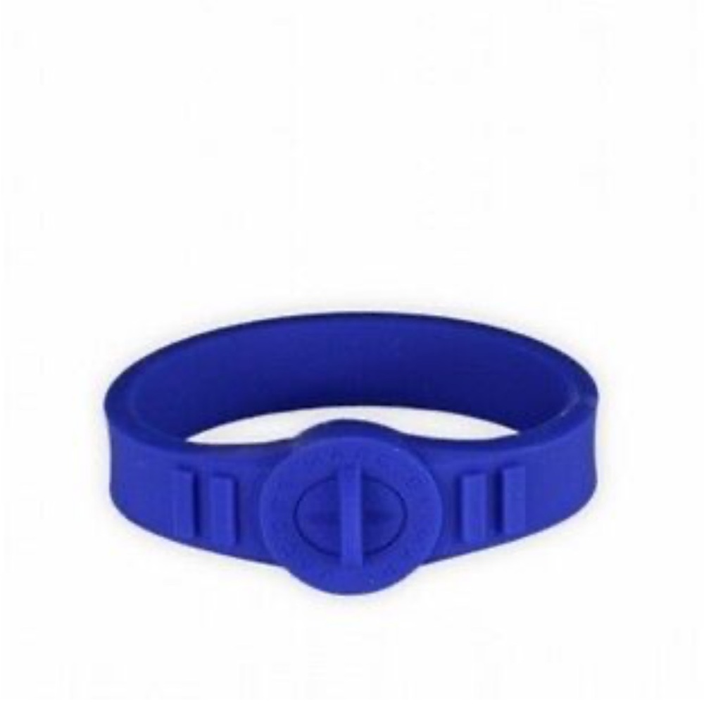 Marc by Marc Jacobs Navy Rubber Turn-lock Bracelet with Dustbag NWOT